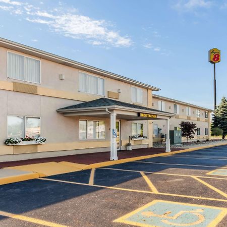 Super 8 By Wyndham Ionia Mi Hotel Buitenkant foto
